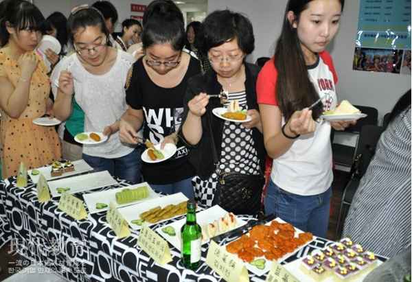 陕西现代教育首届“韩国饮食文化节”圆满落幕(图2)