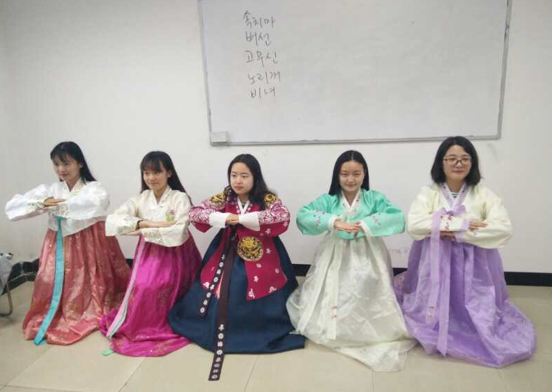 现代教育"韩服体验沙龙活动"精彩回顾(图6)
